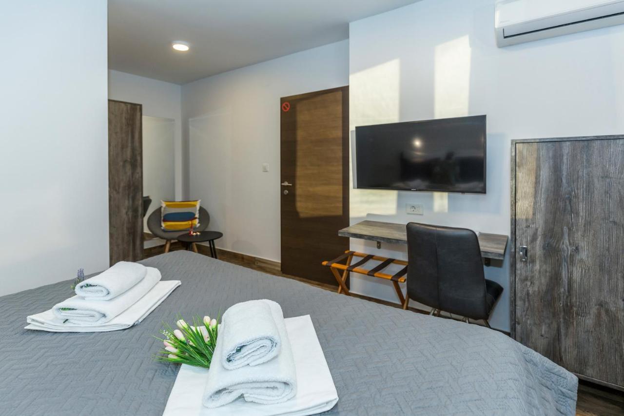 Apinelo Tower Rooms Split Luaran gambar