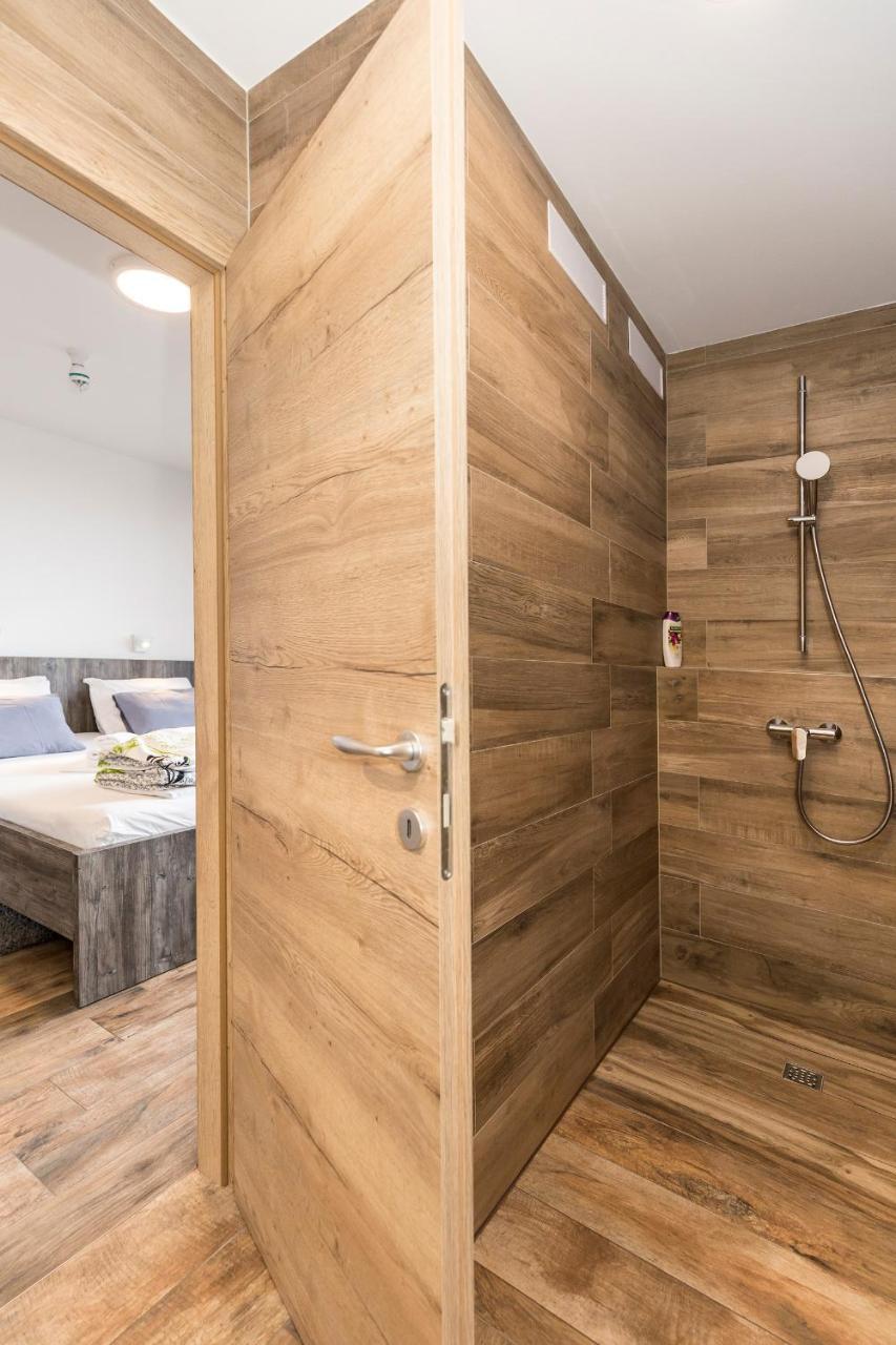Apinelo Tower Rooms Split Luaran gambar