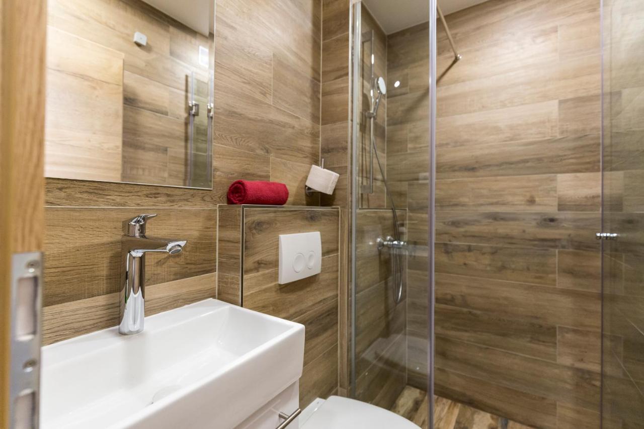 Apinelo Tower Rooms Split Luaran gambar